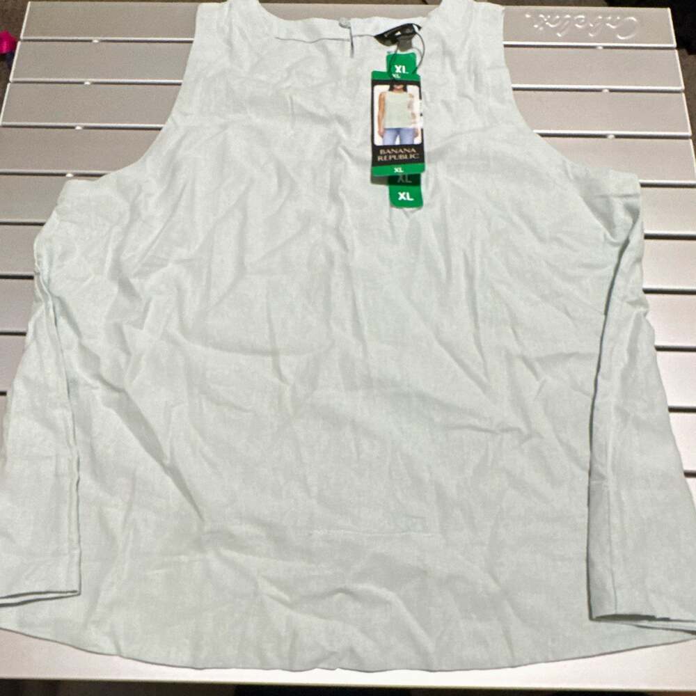 Banana Republic Women's XL Light Blue Solid Crew Neck Linen Rayon Keyhole Tank